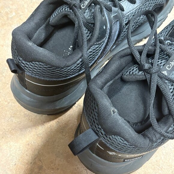 Columbia Mens Plateau Hiking Shoes \Black & Grey Waterproof Outdoor Sneakers 12 - Picture 10 of 14